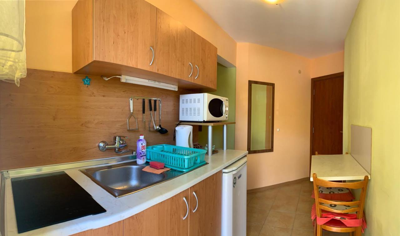 Guest House “Olesya” Obzor Exterior photo