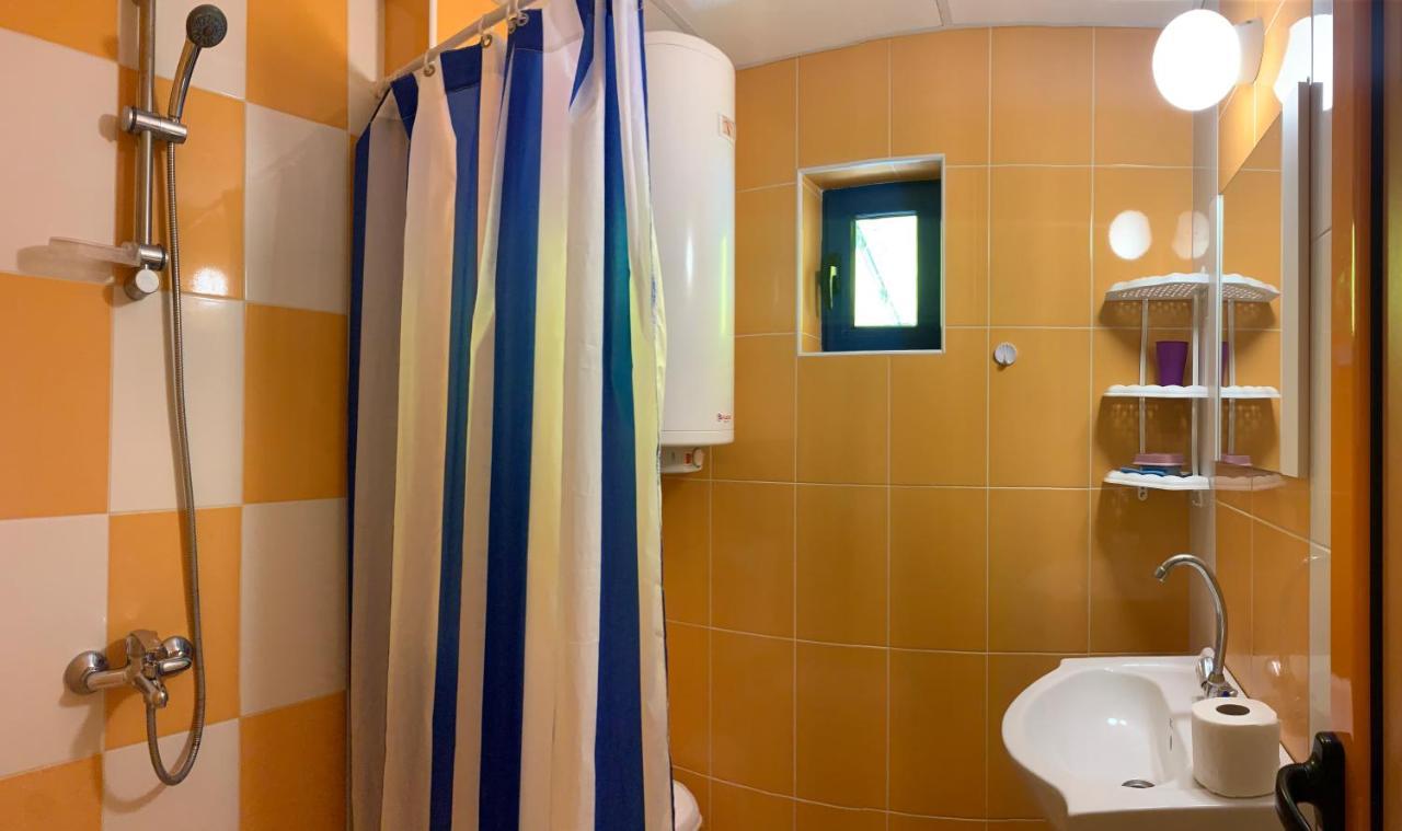 Guest House “Olesya” Obzor Exterior photo