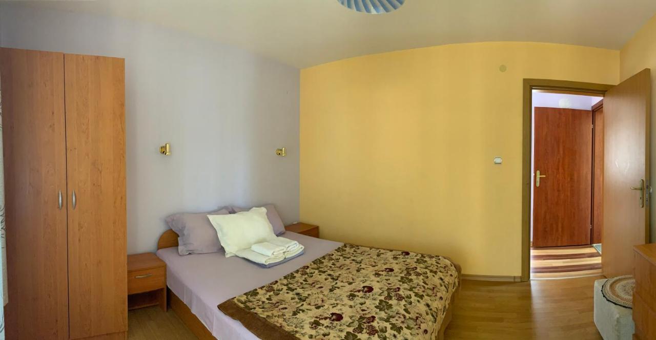 Guest House “Olesya” Obzor Exterior photo